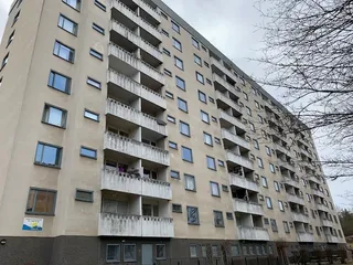 Vita Liljans Väg 64