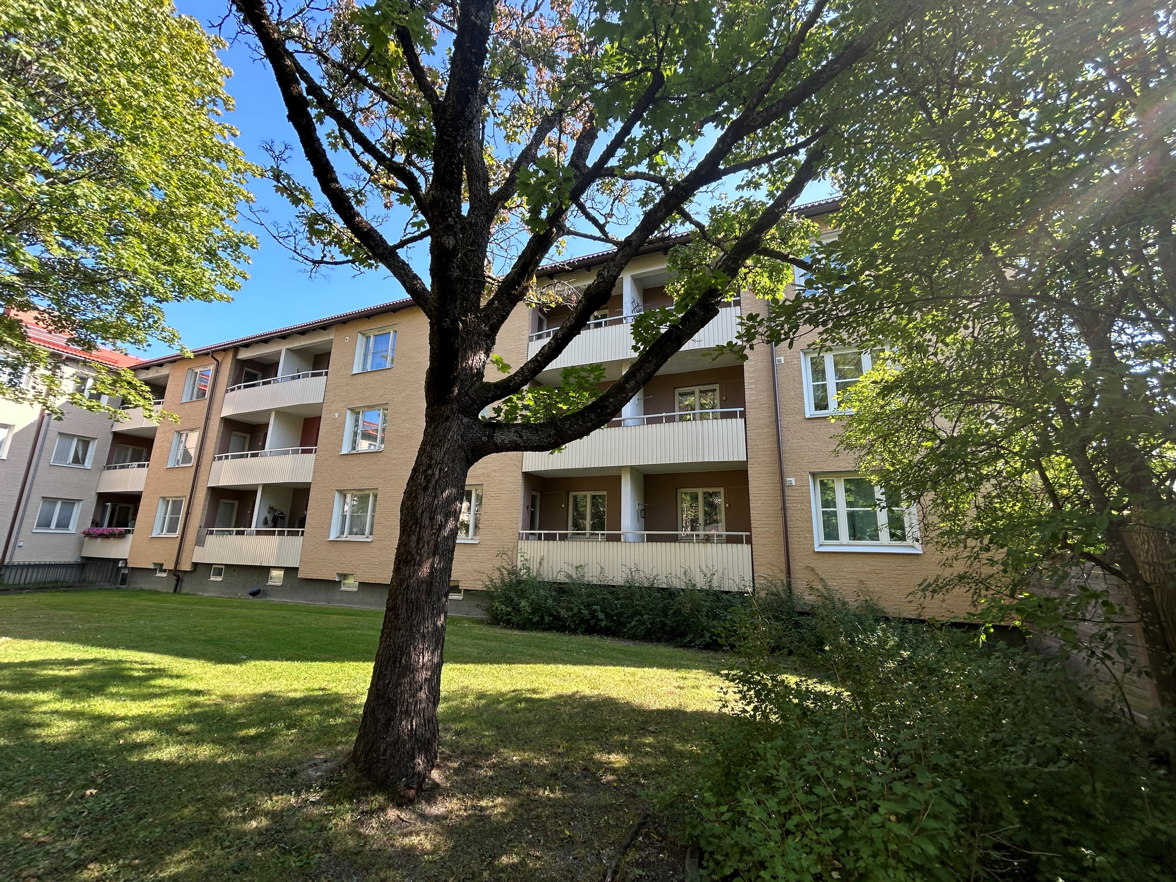 Emausgatan 43 B, Västerås