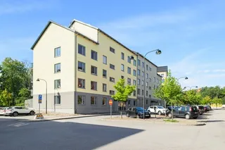 Skvadronsgatan 2