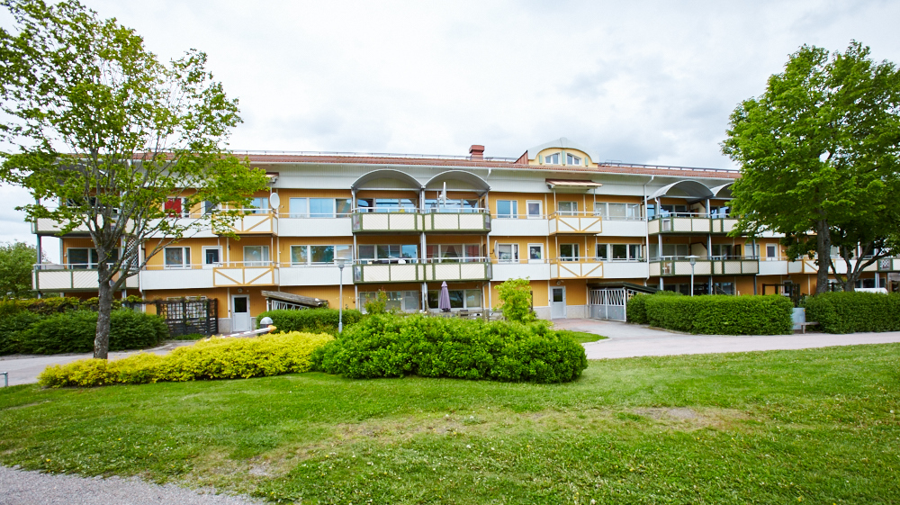 Lövsångargatan 40, Västerås