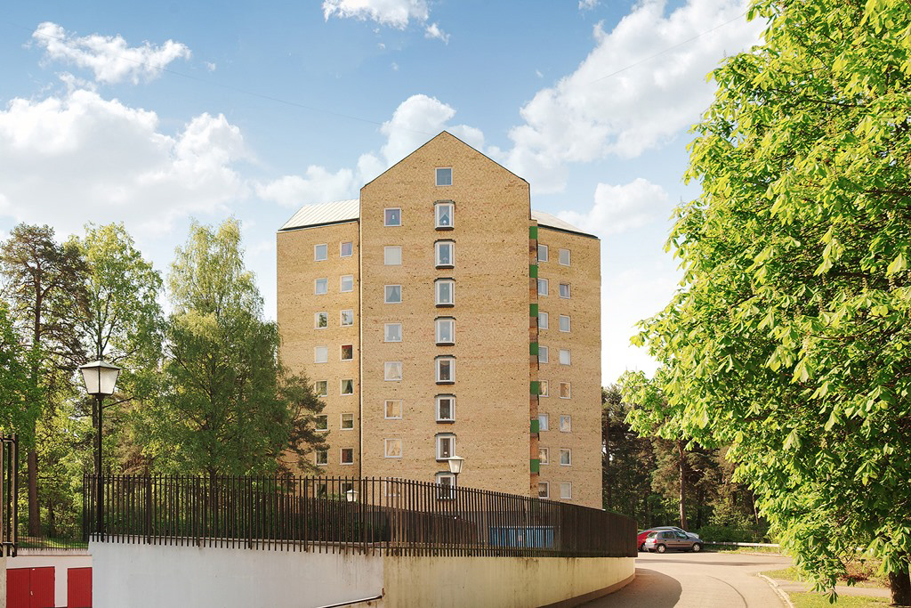 Vitmåragatan 2, Västerås