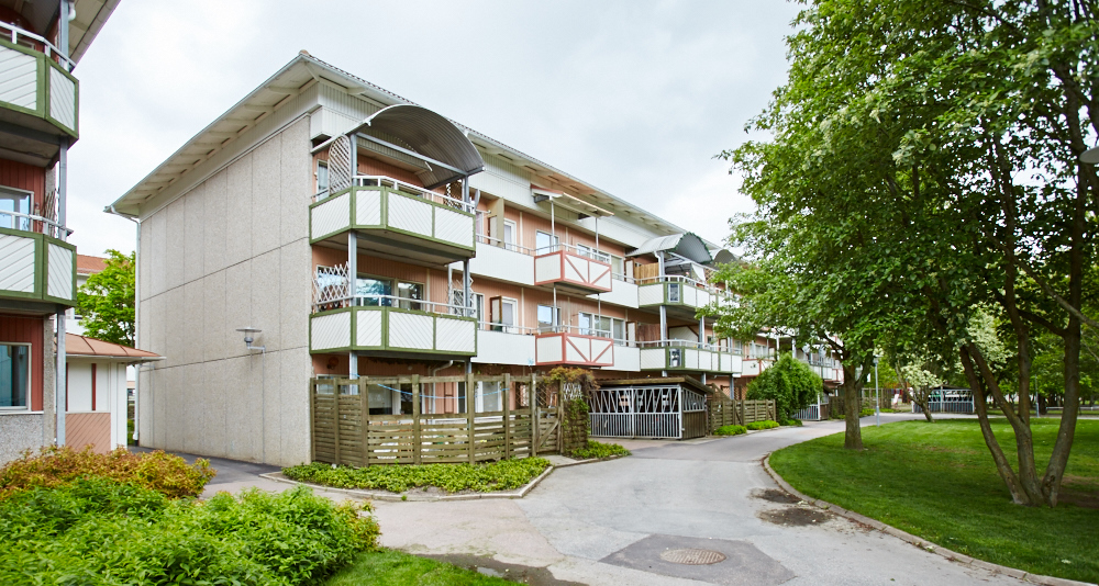Lövsångargatan 68, Västerås