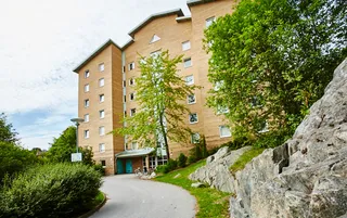 Karlfeldtsplatsen 10