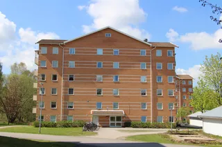 Plogvägen 105