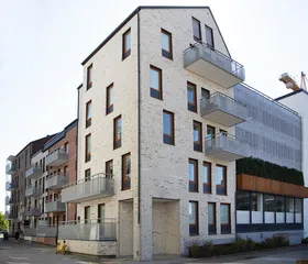 Linjetregatan 4