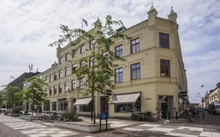 Köpmangatan 1