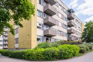Skäggetorps Centrum 8