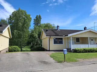 Ängsvägen 14