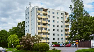 Karlavagnsgatan 1