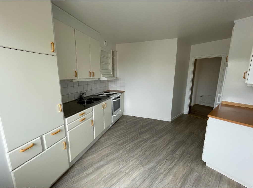 Vitmåragatan 10, Västerås