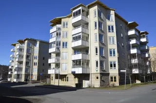 Halle Persgatan 4