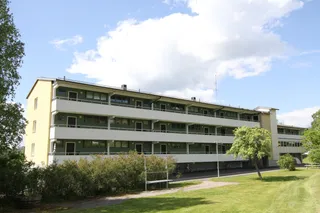 Räbbmogatan 8