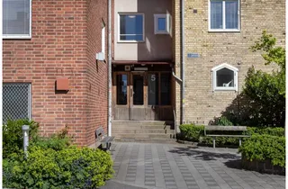 Eketrägatan 5