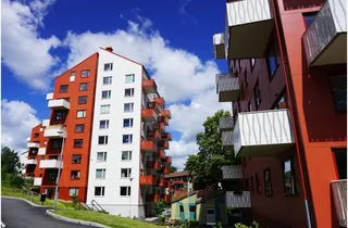 Adventsvägen 6 .
