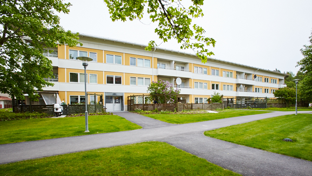 Tornsvalegatan 33, Västerås