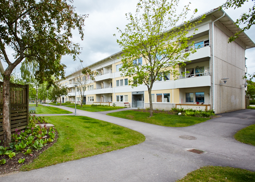 Lövsångargatan 46, Västerås