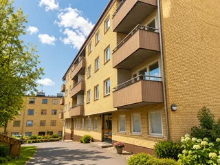 Karlagatan 10