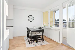 Domaregatan 10 B
