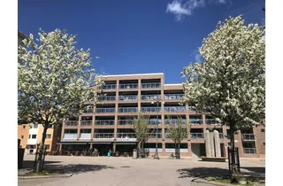 Holländareplatsen 6