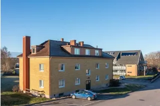 Byns väg 12
