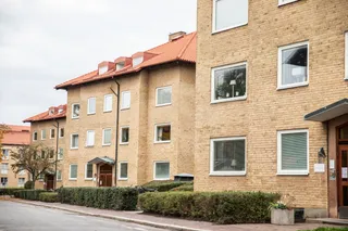 Ängdalav. 33, 2 v