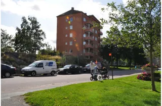 Eketrägatan 15