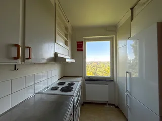 Karlhovsvägen 1