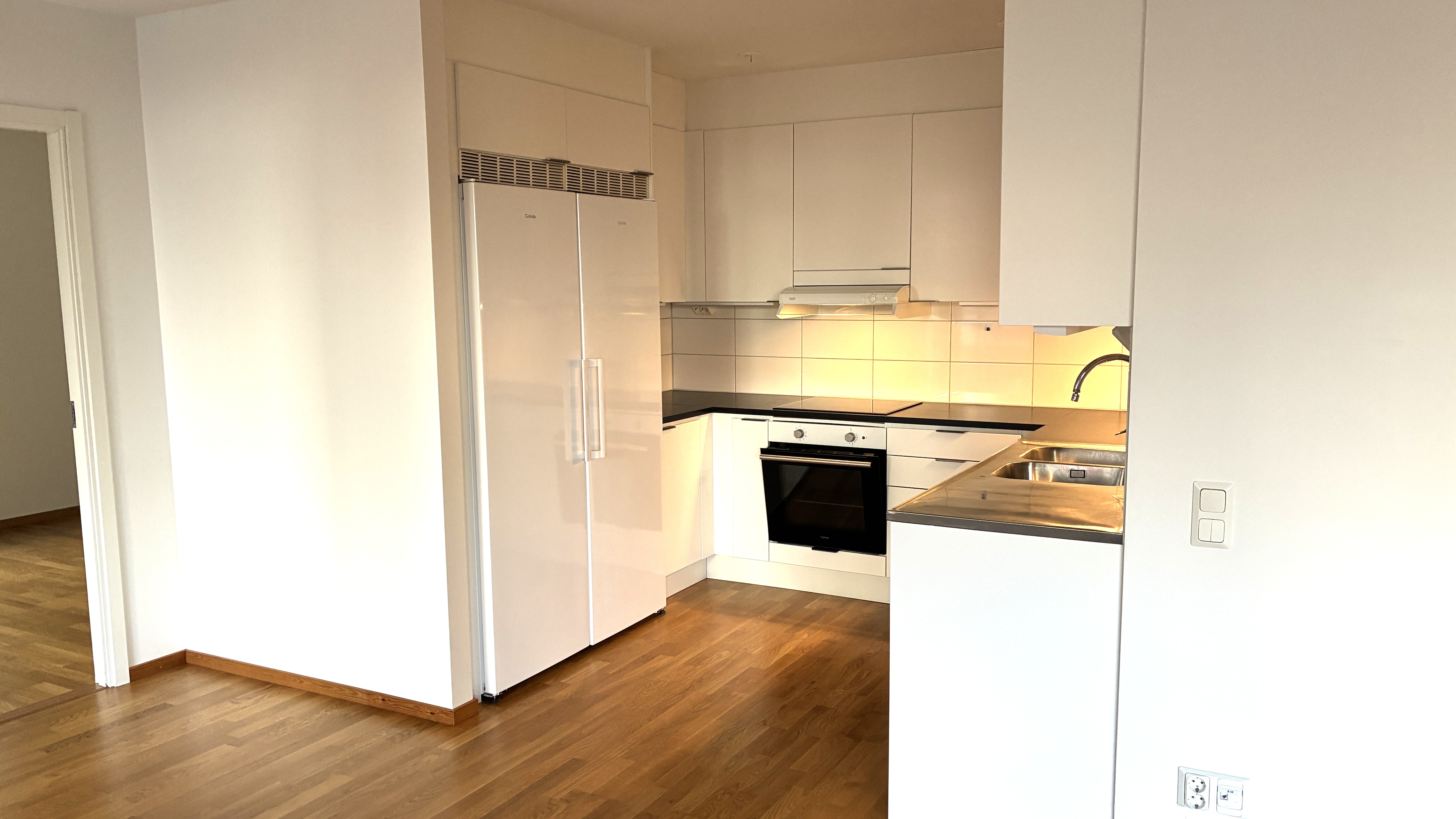 Poseidongatan 10, Västerås