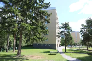 Karlhovsvägen 3