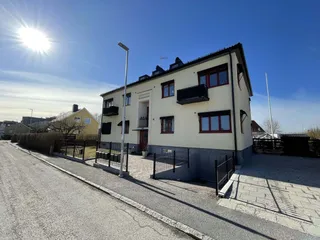 Fältvägen 20