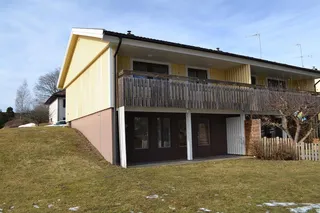 Ängsvägen 8