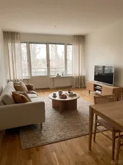 Hultenheims Väg 18